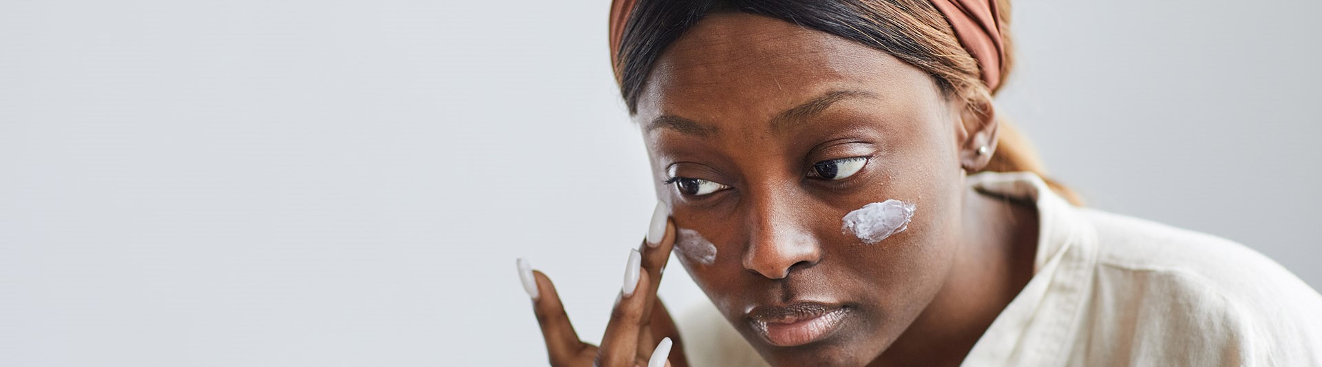 What Is Dry Skin (And How To Care For It)